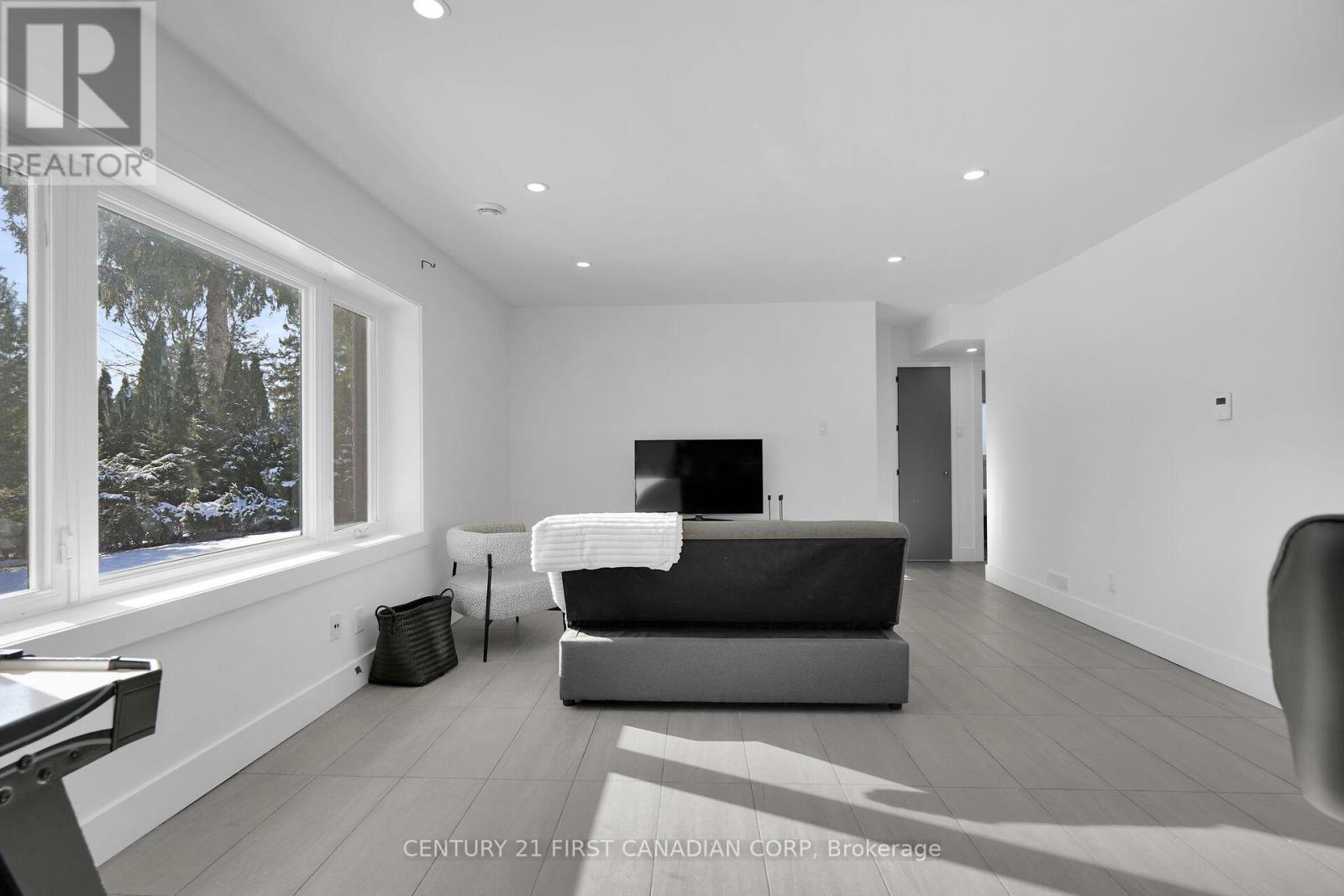 878 Riverside Drive, London North, Ontario  N6H 2T3 - Photo 32 - X12601026