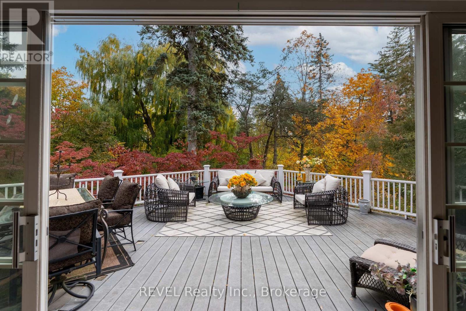 242 Simcoe Street, Niagara-On-The-Lake, Ontario L0S 1J0 - Photo 15 - X12565068