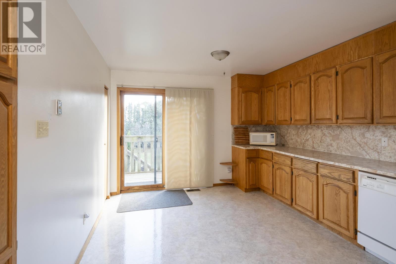 301 Sherwood Ave, Thunder Bay, Ontario P7B 6L2 - Photo 13 - TB253469