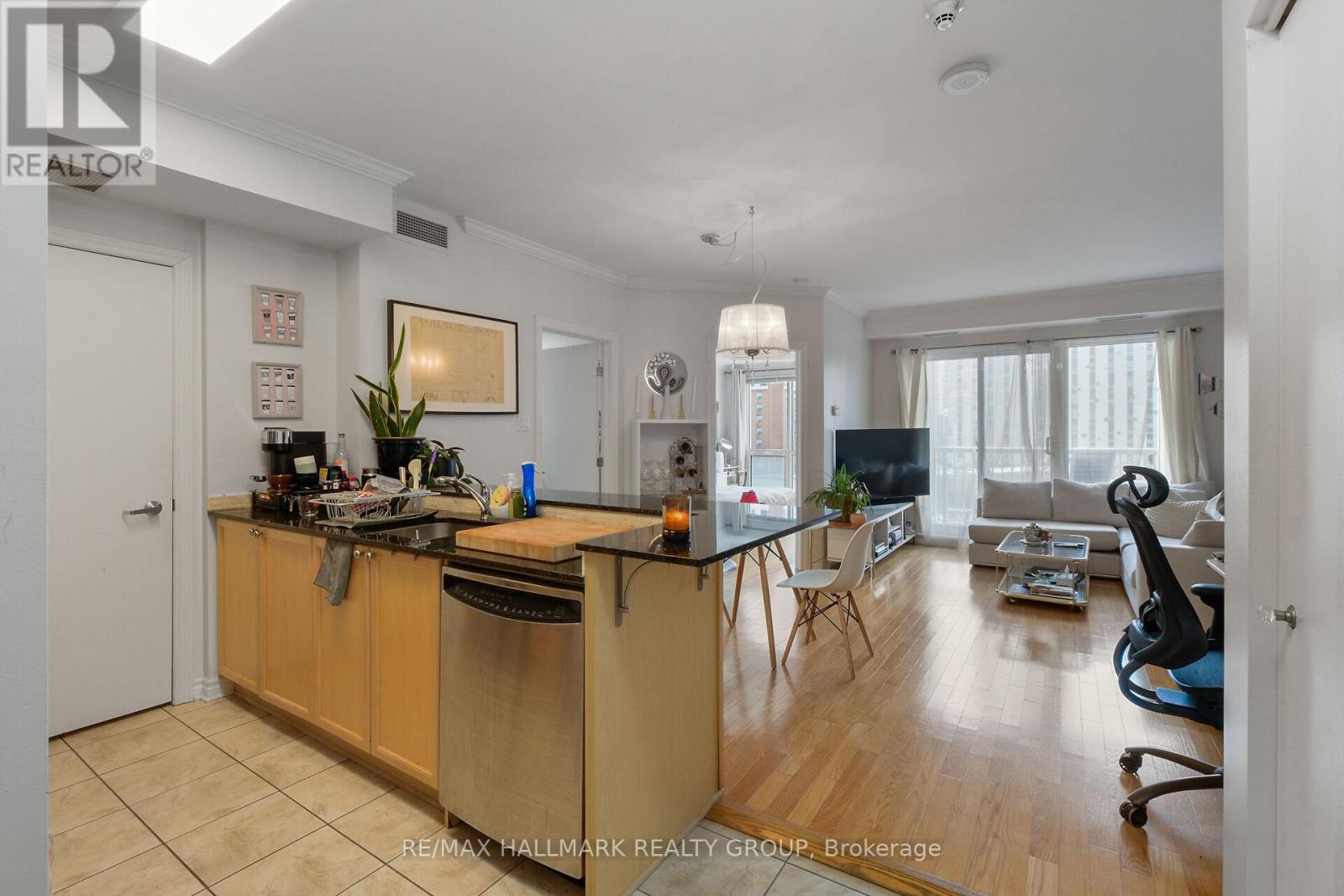 706 - 200 Rideau Street, Ottawa, Ontario  K1N 5Y1 - Photo 7 - X12600822