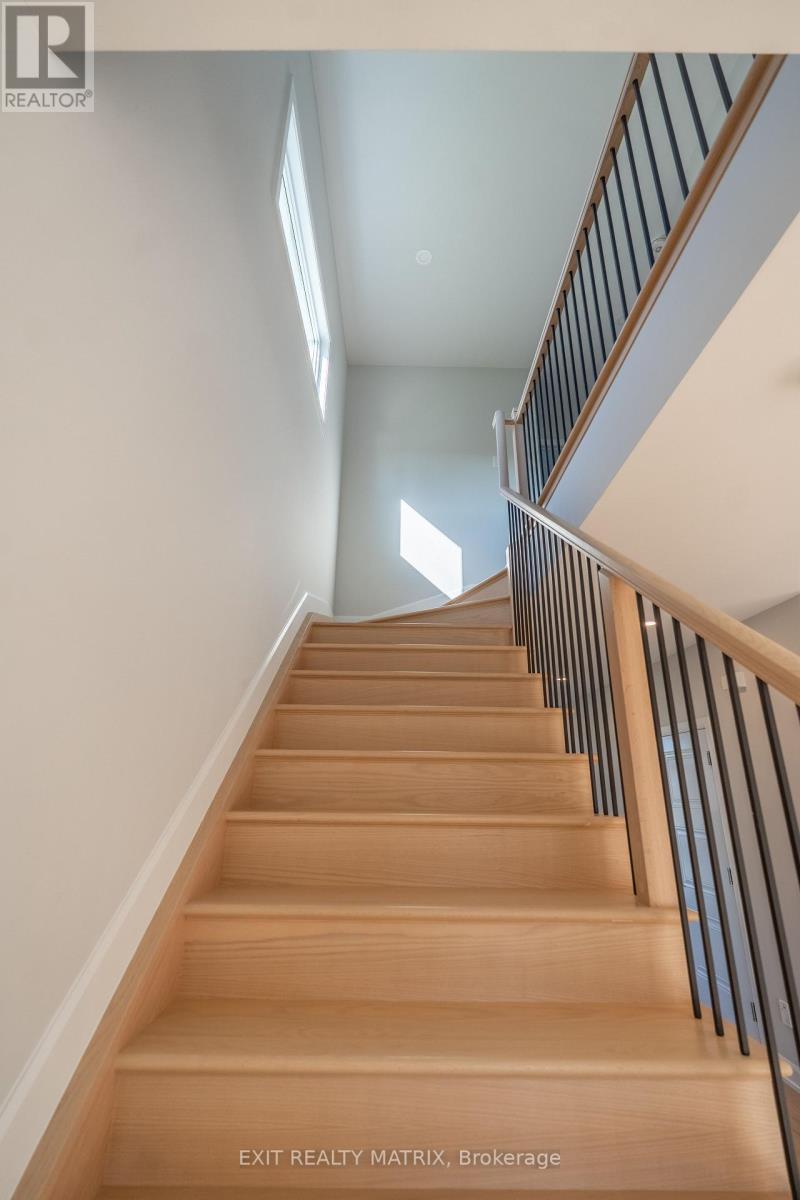 1404 Caroline Court, Cornwall, Ontario K6J 0C5 - Photo 12 - X12601004