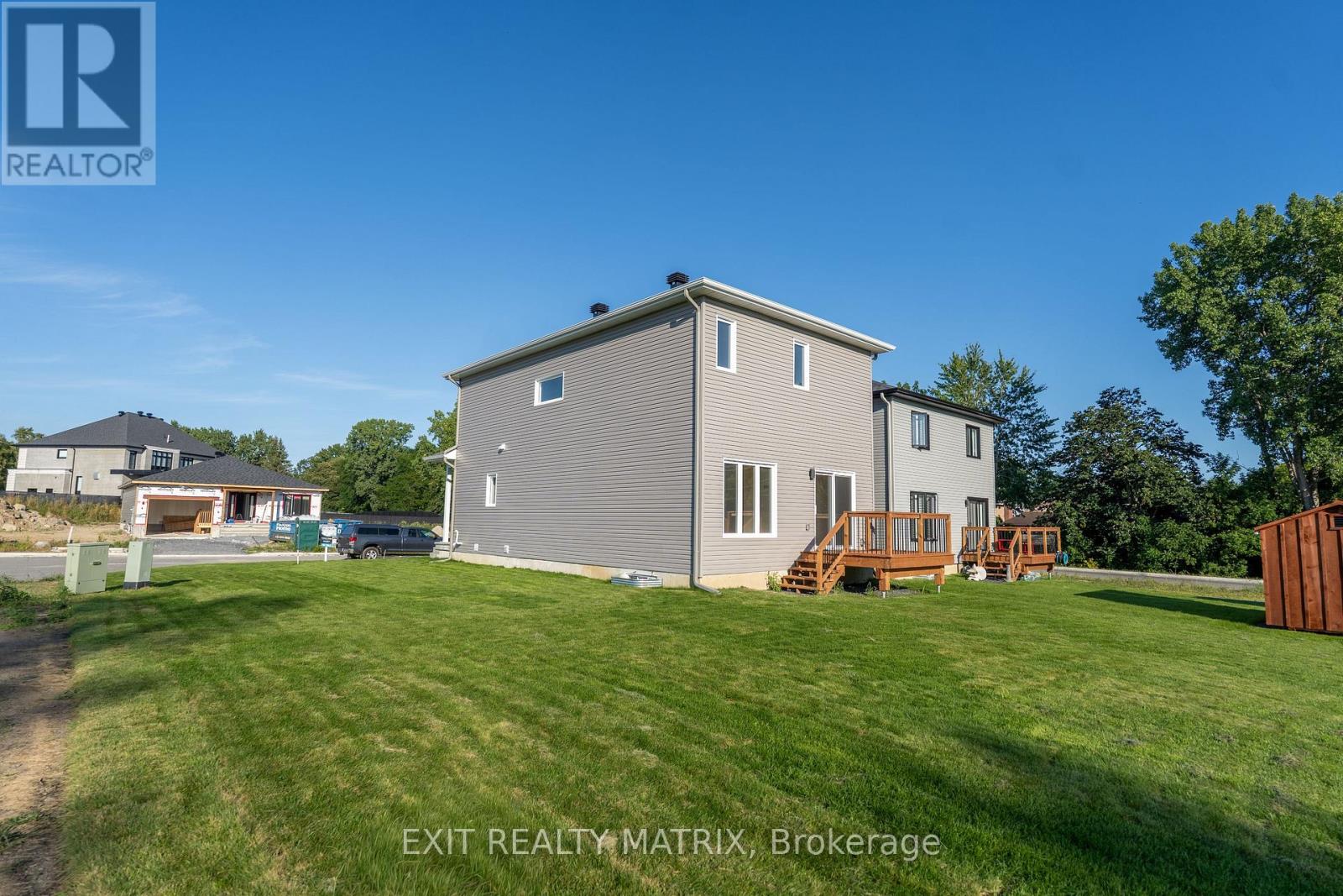 1404 Caroline Court, Cornwall, Ontario K6J 0C5 - Photo 4 - X12601004