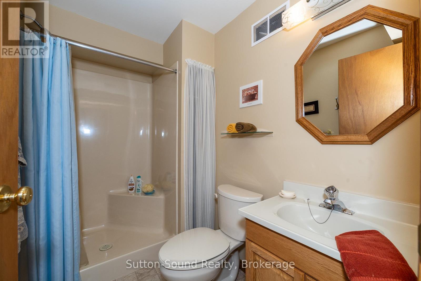 178463 Grey Rd 17 Road, Georgian Bluffs, Ontario  N4K 5N4 - Photo 13 - X12353385