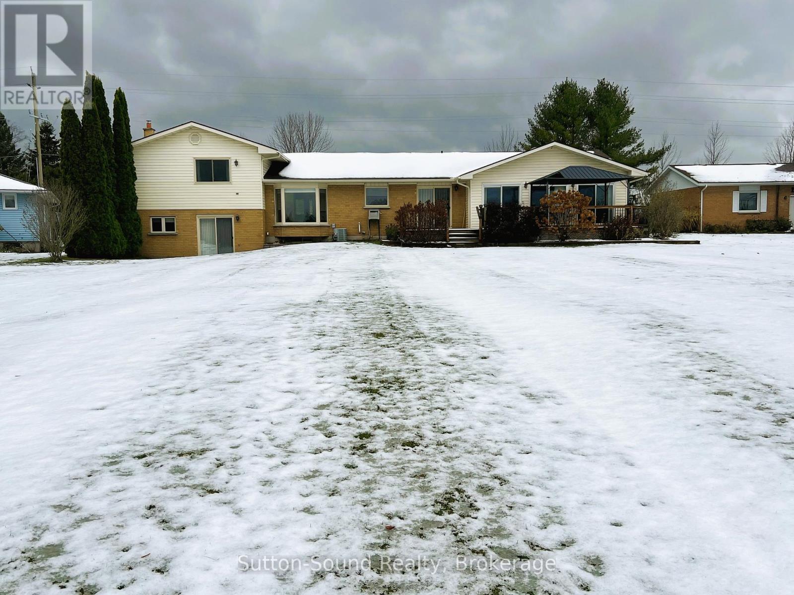 178463 Grey Rd 17 Road, Georgian Bluffs, Ontario  N4K 5N4 - Photo 4 - X12353385