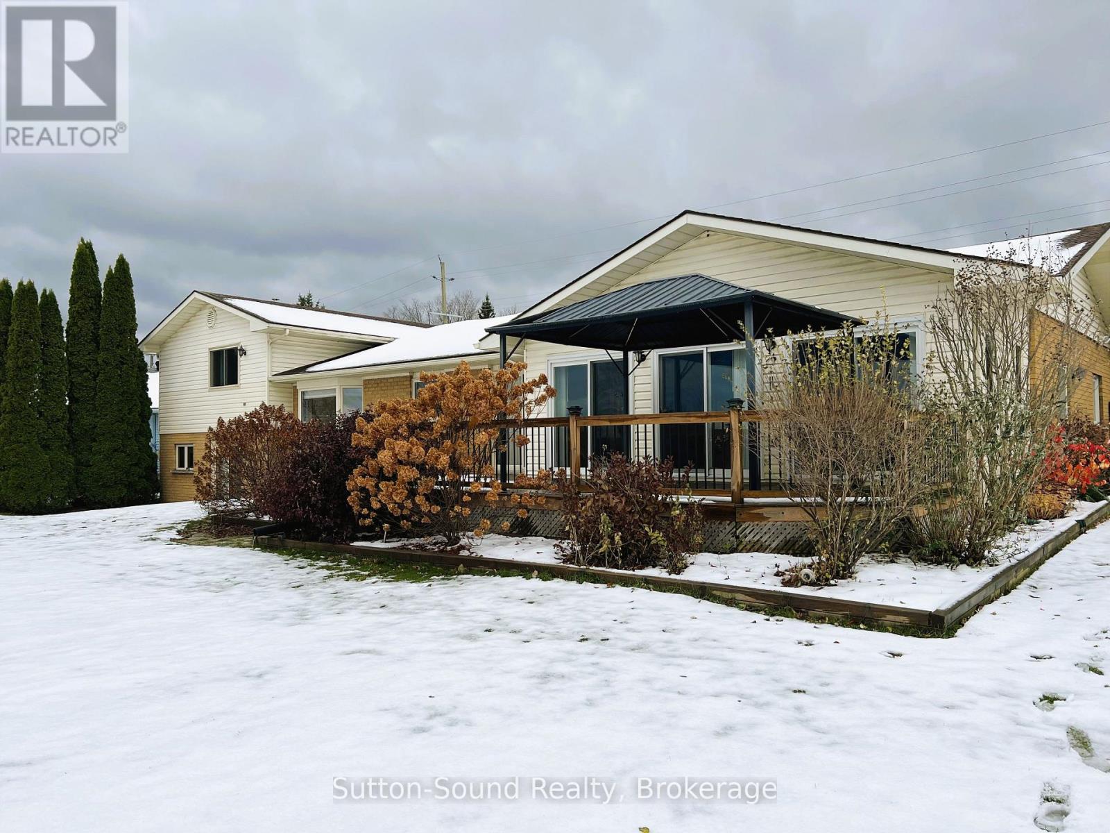 178463 Grey Rd 17 Road, Georgian Bluffs, Ontario  N4K 5N4 - Photo 5 - X12353385