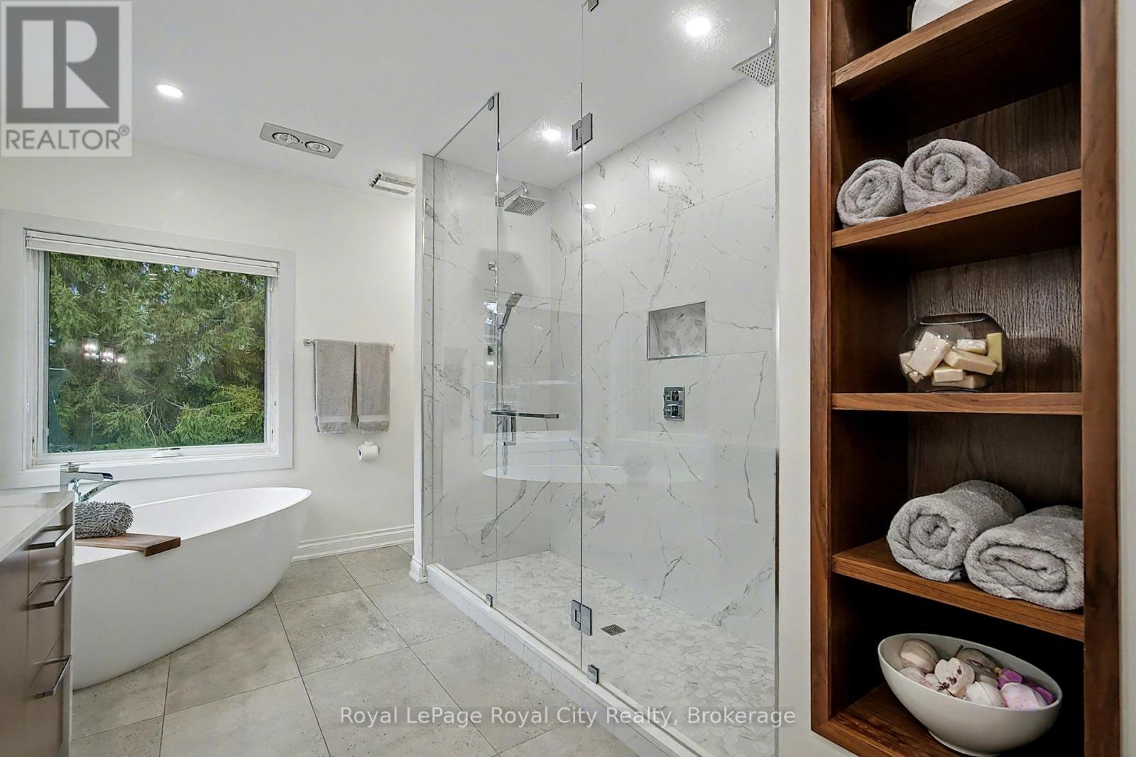 20 Fox Run Drive, Puslinch, Ontario N0B 2J0 - Photo 15 - X12464474