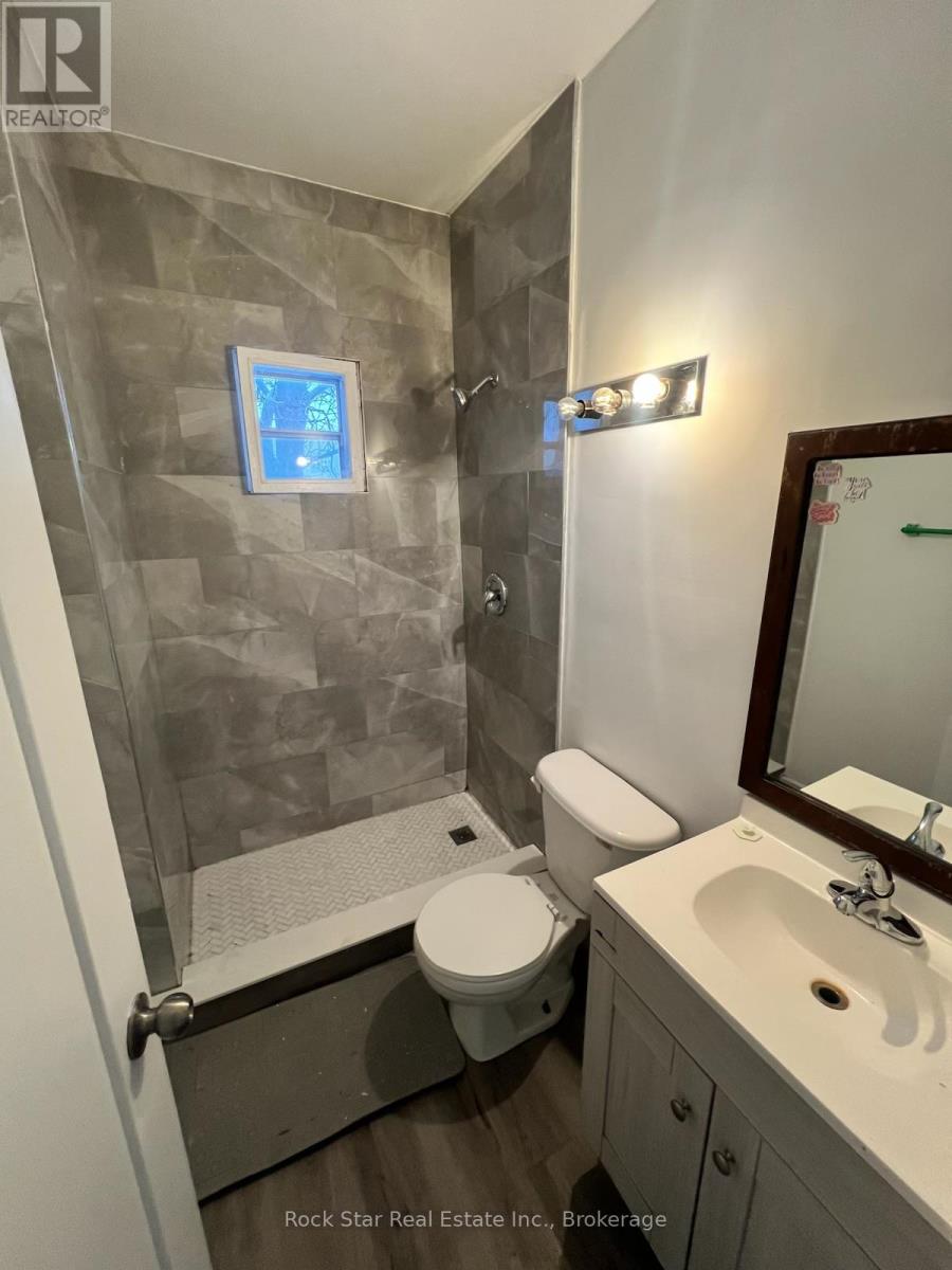 199 Lingham Street, Belleville, Ontario  K8N 3T5 - Photo 9 - X12600948