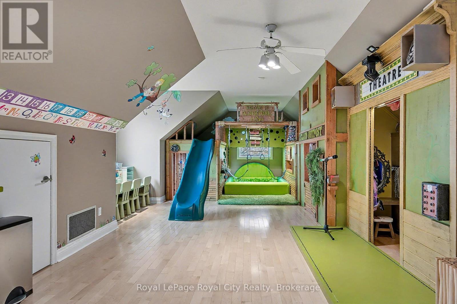 20 Fox Run Drive, Puslinch, Ontario N0B 2J0 - Photo 21 - X12464474