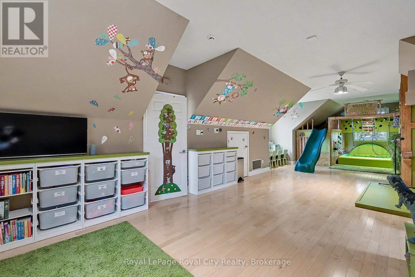 20 Fox Run Drive, Puslinch, Ontario N0B 2J0 - Photo 23 - X12464474