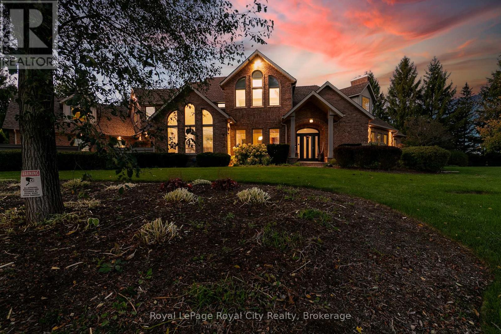 20 Fox Run Drive, Puslinch, Ontario N0B 2J0 - Photo 44 - X12464474