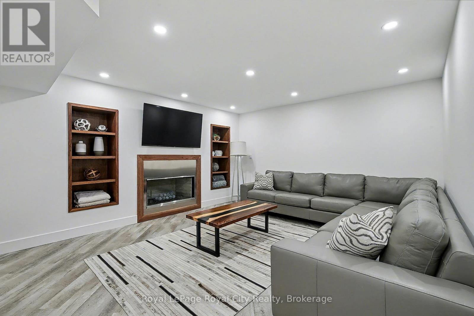 20 Fox Run Drive, Puslinch, Ontario N0B 2J0 - Photo 30 - X12464474