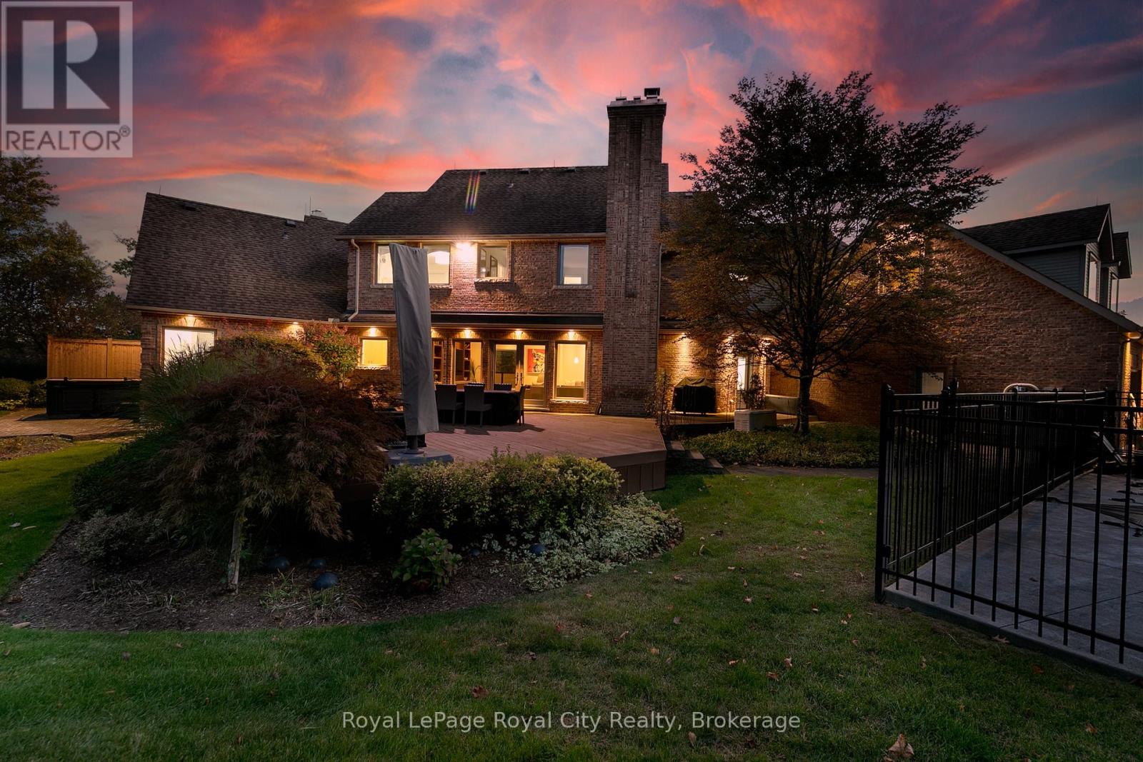 20 Fox Run Drive, Puslinch, Ontario N0B 2J0 - Photo 42 - X12464474