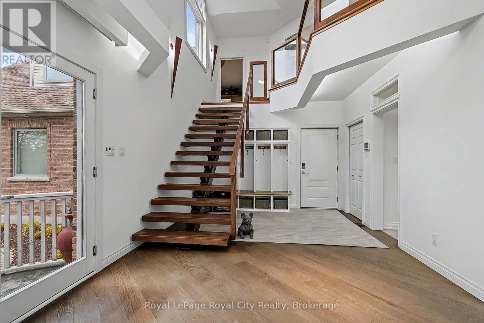 20 Fox Run Drive, Puslinch, Ontario N0B 2J0 - Photo 20 - X12464474