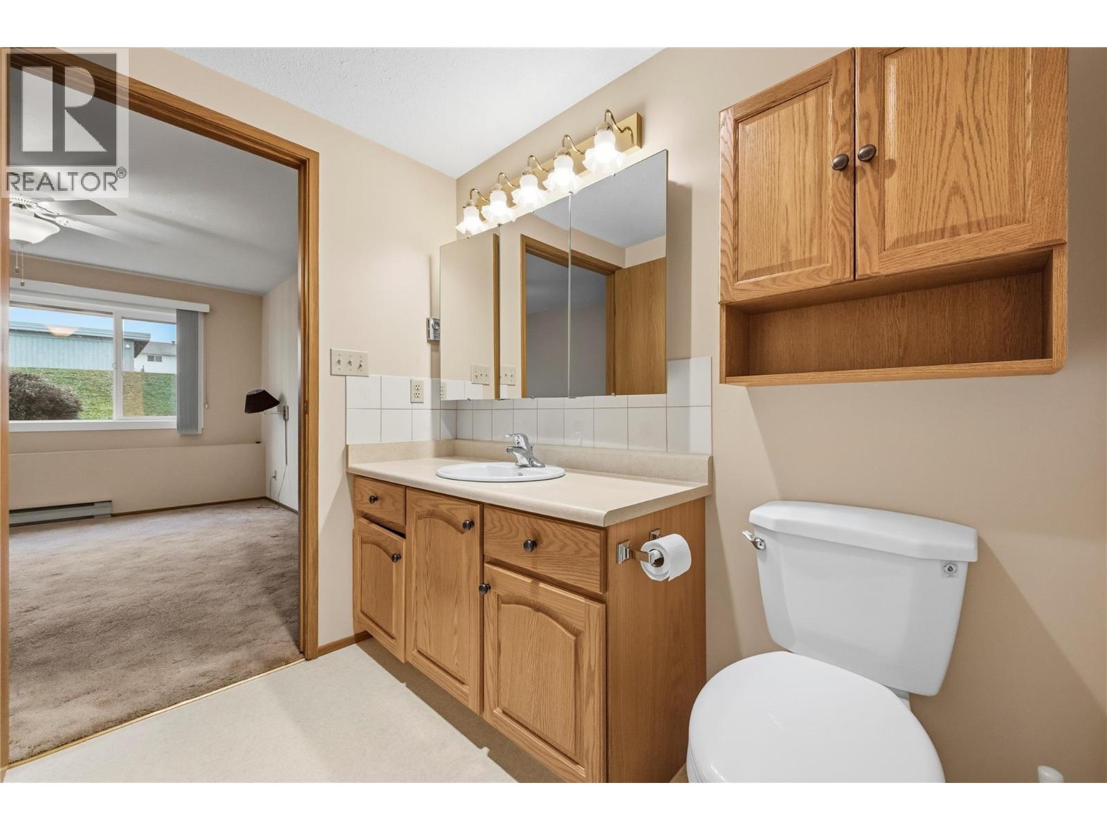 262 Kinney Avenue Unit# 102 Penticton Photo 10 262 Kinney Avenue Unit# 102 Penticton Photo 10