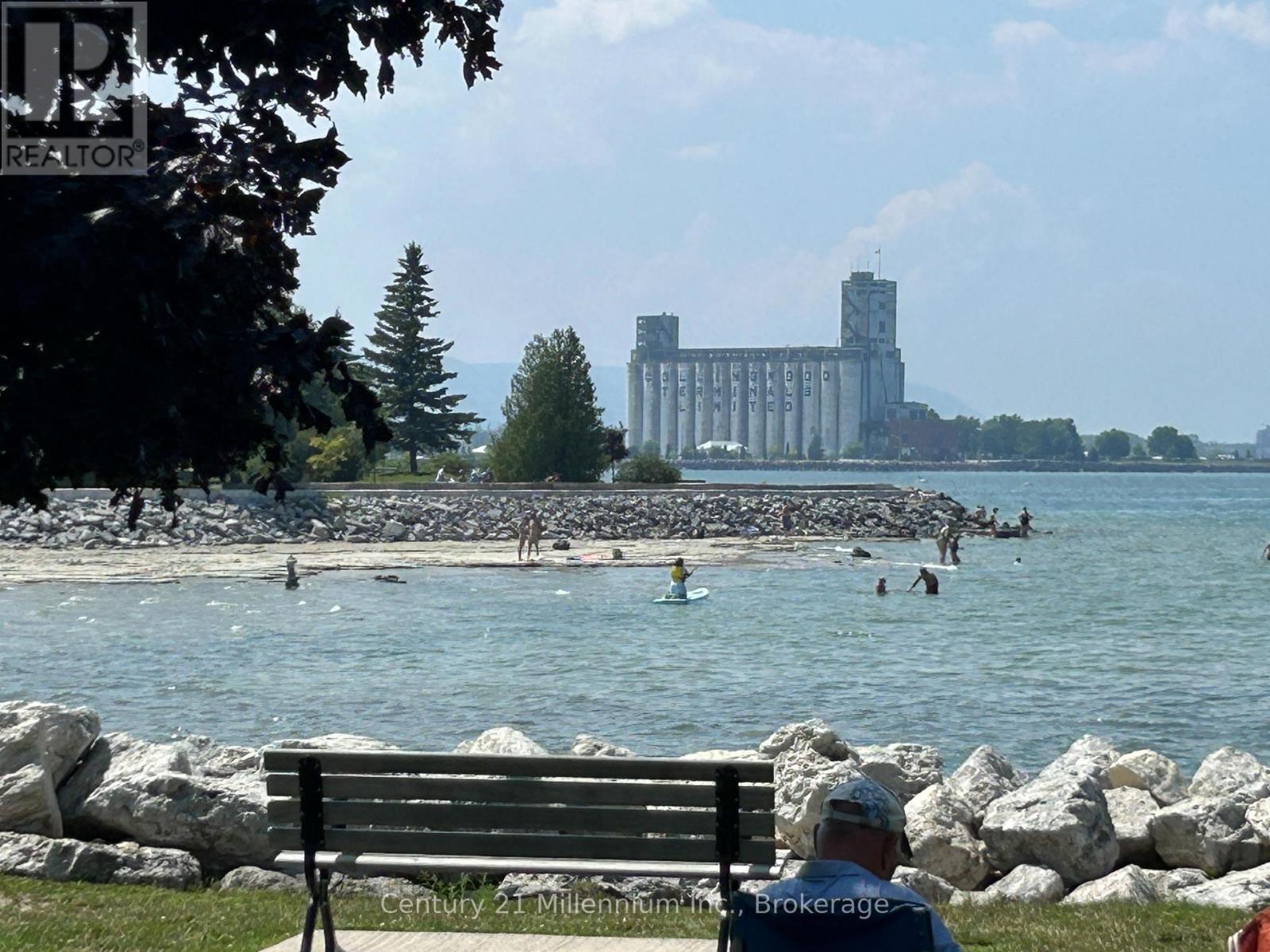 202 - 460 Ontario Street, Collingwood, Ontario  L9Y 4E5 - Photo 17 - S12600982