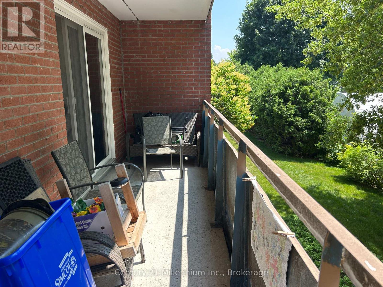 202 - 460 Ontario Street, Collingwood, Ontario  L9Y 4E5 - Photo 2 - S12600982