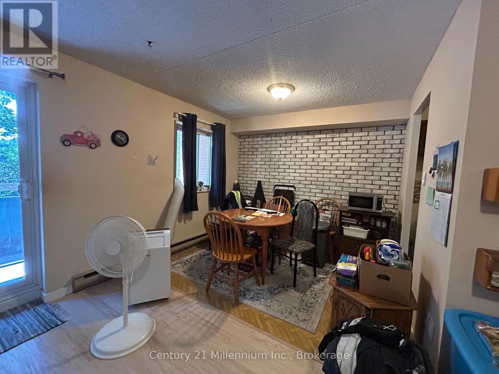 202 - 460 Ontario Street, Collingwood, Ontario  L9Y 4E5 - Photo 5 - S12600982