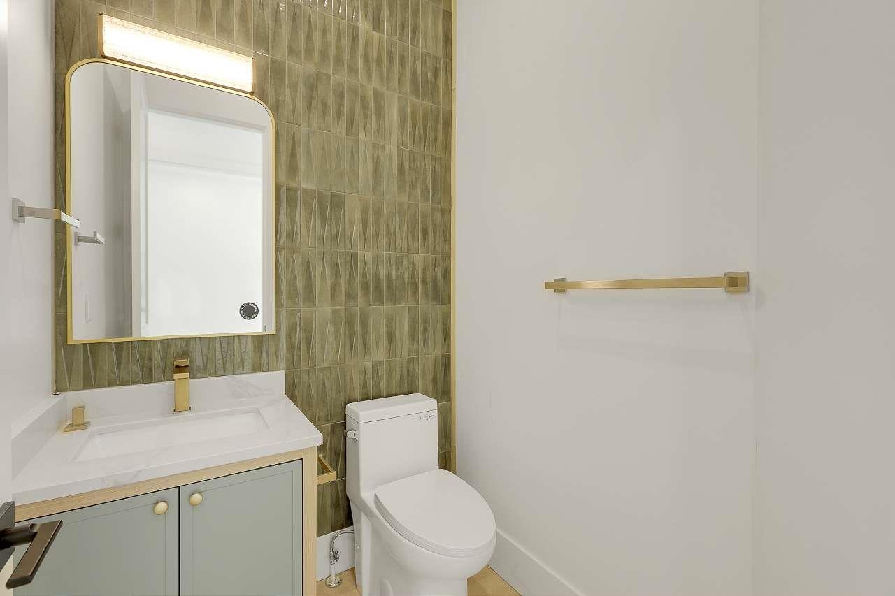 7682 196 Street, Langley, British Columbia V2Y 3V4 - Photo 5 - R3071938