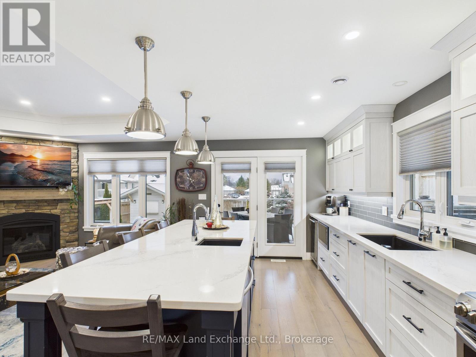 756 Reynolds Drive, Kincardine, Ontario  N2Z 3B6 - Photo 6 - X12601010