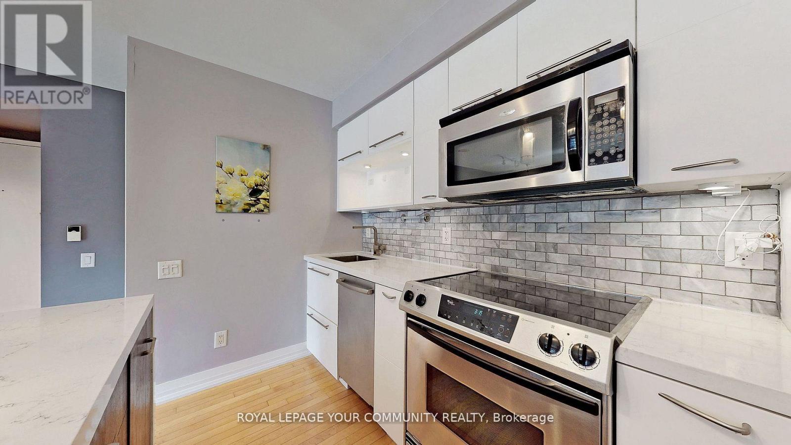 1701 - 21 Carlton Street, Toronto, Ontario  M5B 1L3 - Photo 18 - C12600868