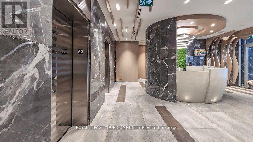 1701 - 21 Carlton Street, Toronto, Ontario  M5B 1L3 - Photo 2 - C12600868