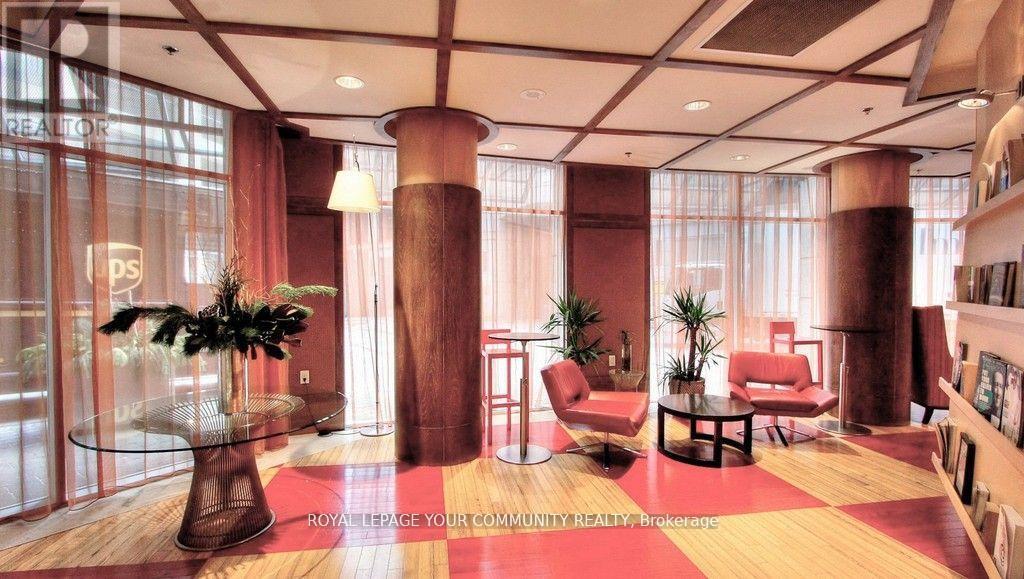 1701 - 21 Carlton Street, Toronto, Ontario  M5B 1L3 - Photo 7 - C12600868