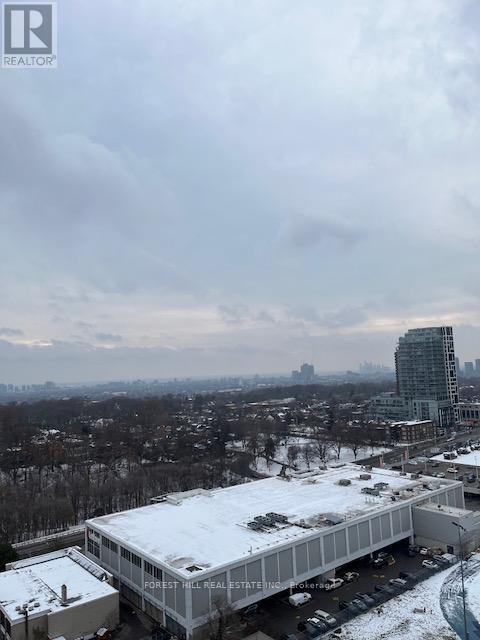 1702 - 310 Tweedsmuir Avenue, Toronto (Forest Hill South), Ontario  M5P 2Y2 - Photo 4 - C12600892