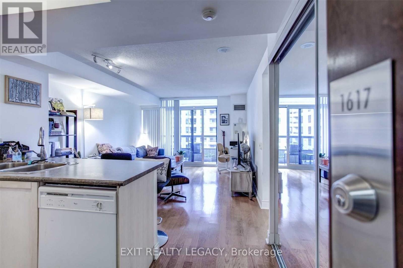 1617 - 15 Northtown Way, Toronto, Ontario  M2N 7A2 - Photo 10 - C12600912