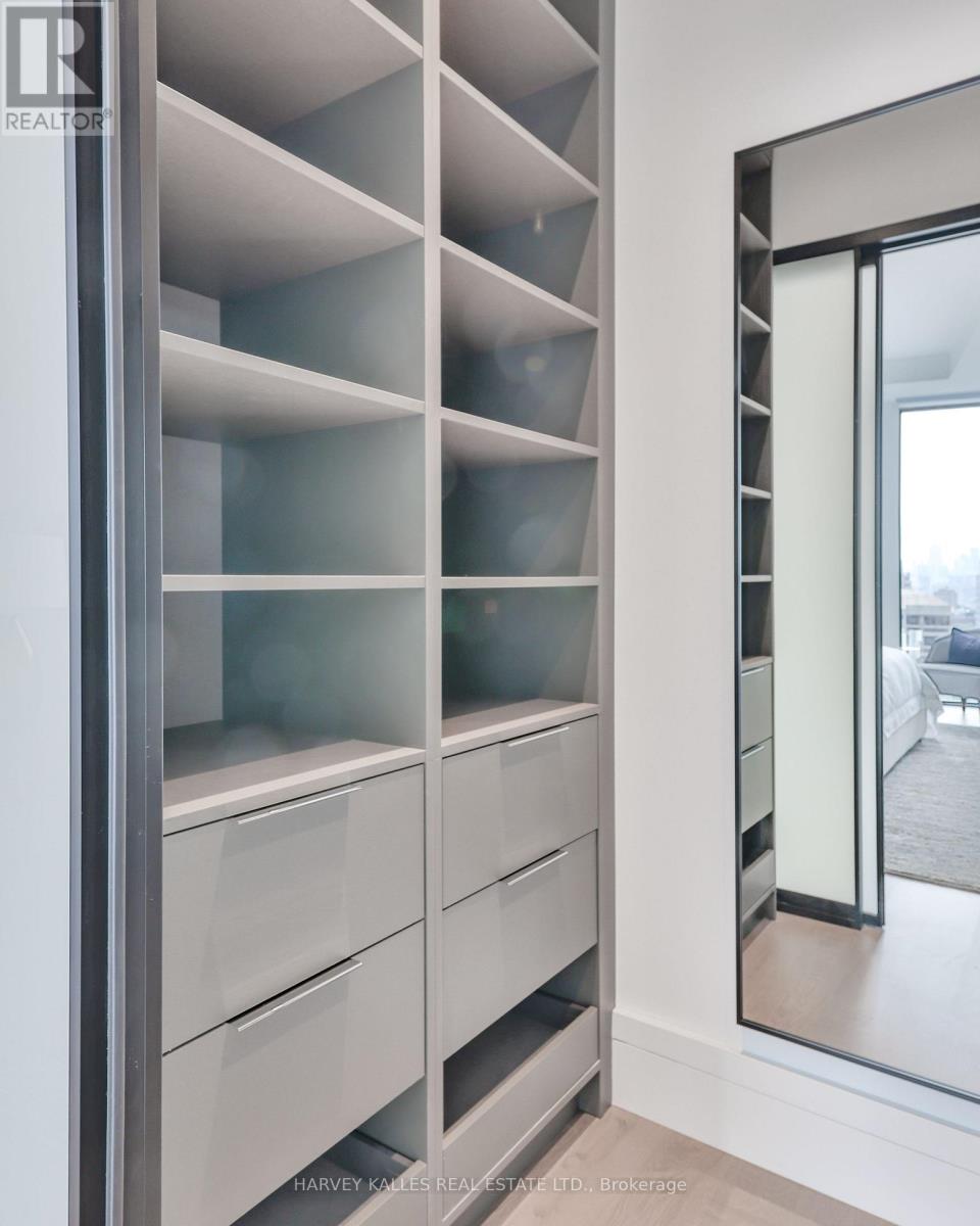 1607 - 215 Lonsdale Road, Toronto, Ontario  M4V 1W7 - Photo 13 - C12601024