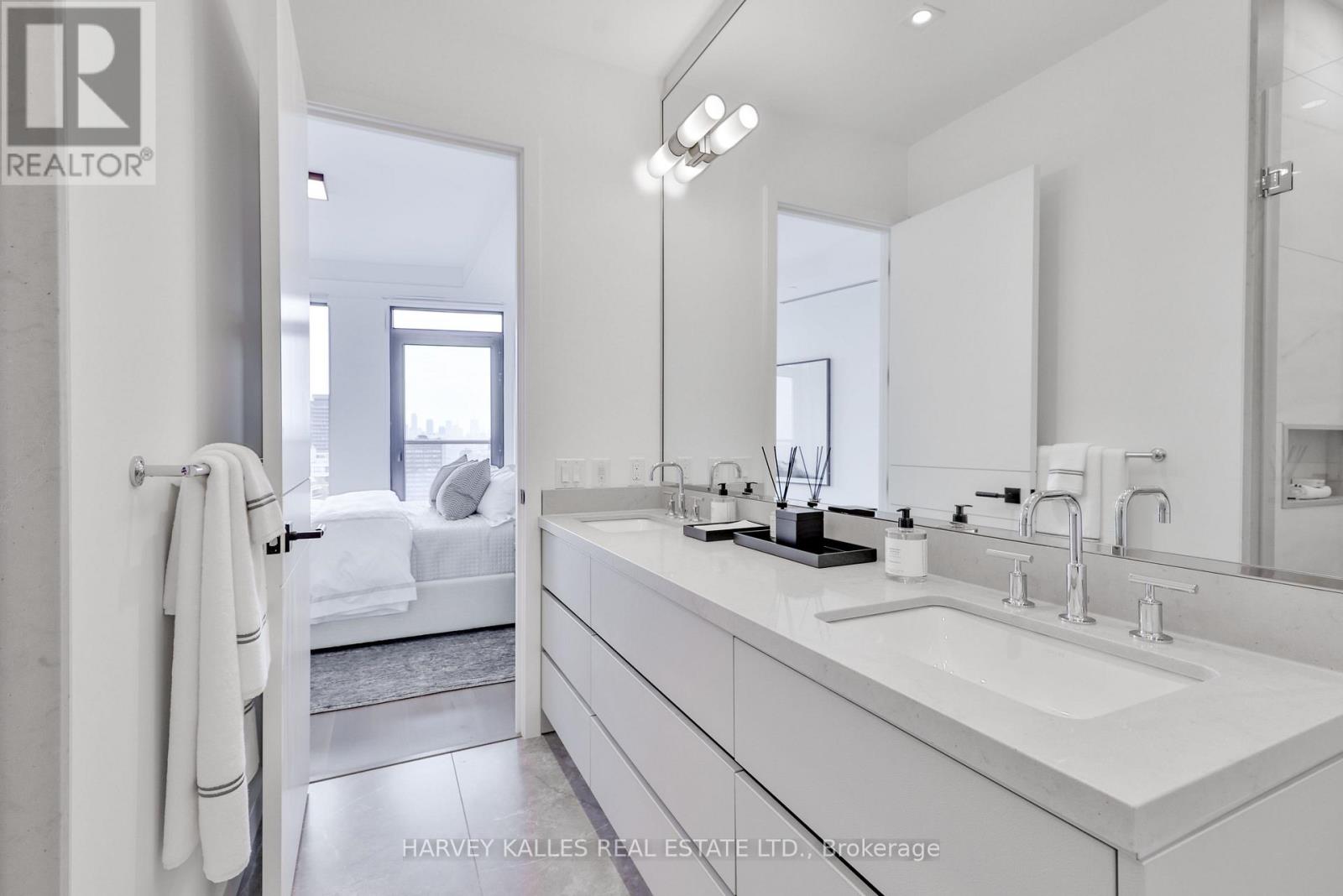 1607 - 215 Lonsdale Road, Toronto, Ontario  M4V 1W7 - Photo 14 - C12601024