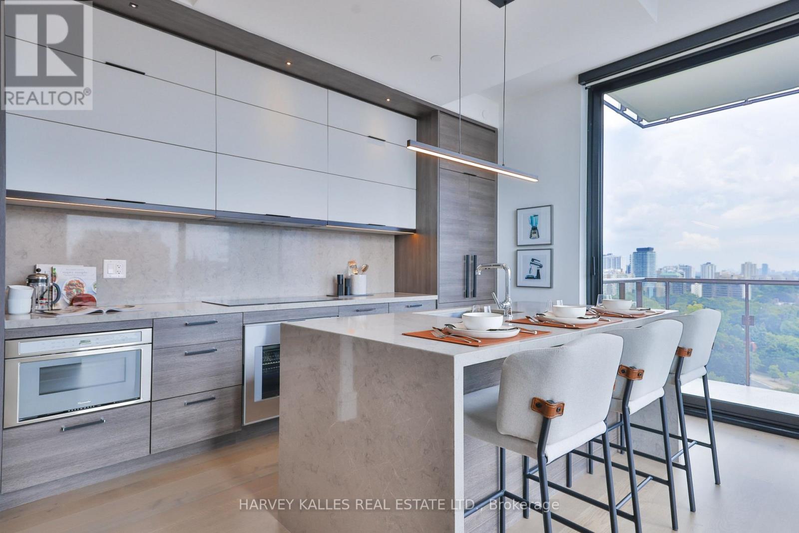 1607 - 215 Lonsdale Road, Toronto, Ontario  M4V 1W7 - Photo 5 - C12601024