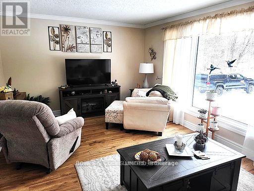 109 Quarry Road, Bancroft, Ontario  K0L 1C0 - Photo 8 - X12415952