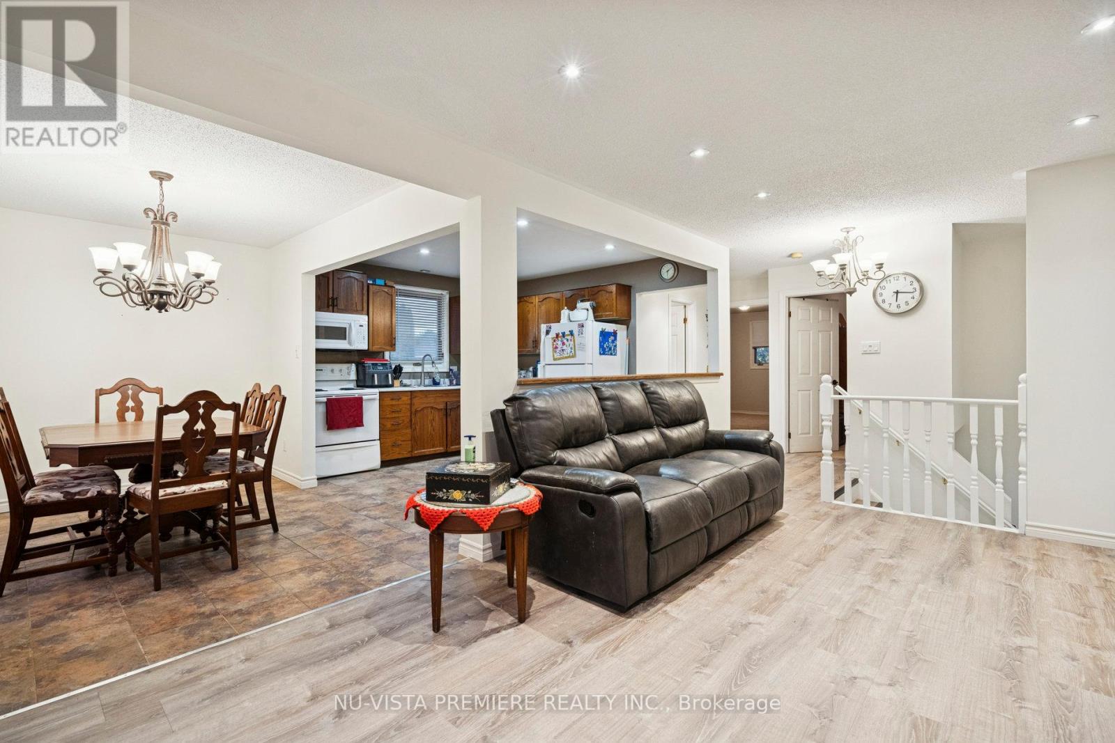 1 Osijek Crescent, Brantford, Ontario  N3P 1Z3 - Photo 4 - X12479551