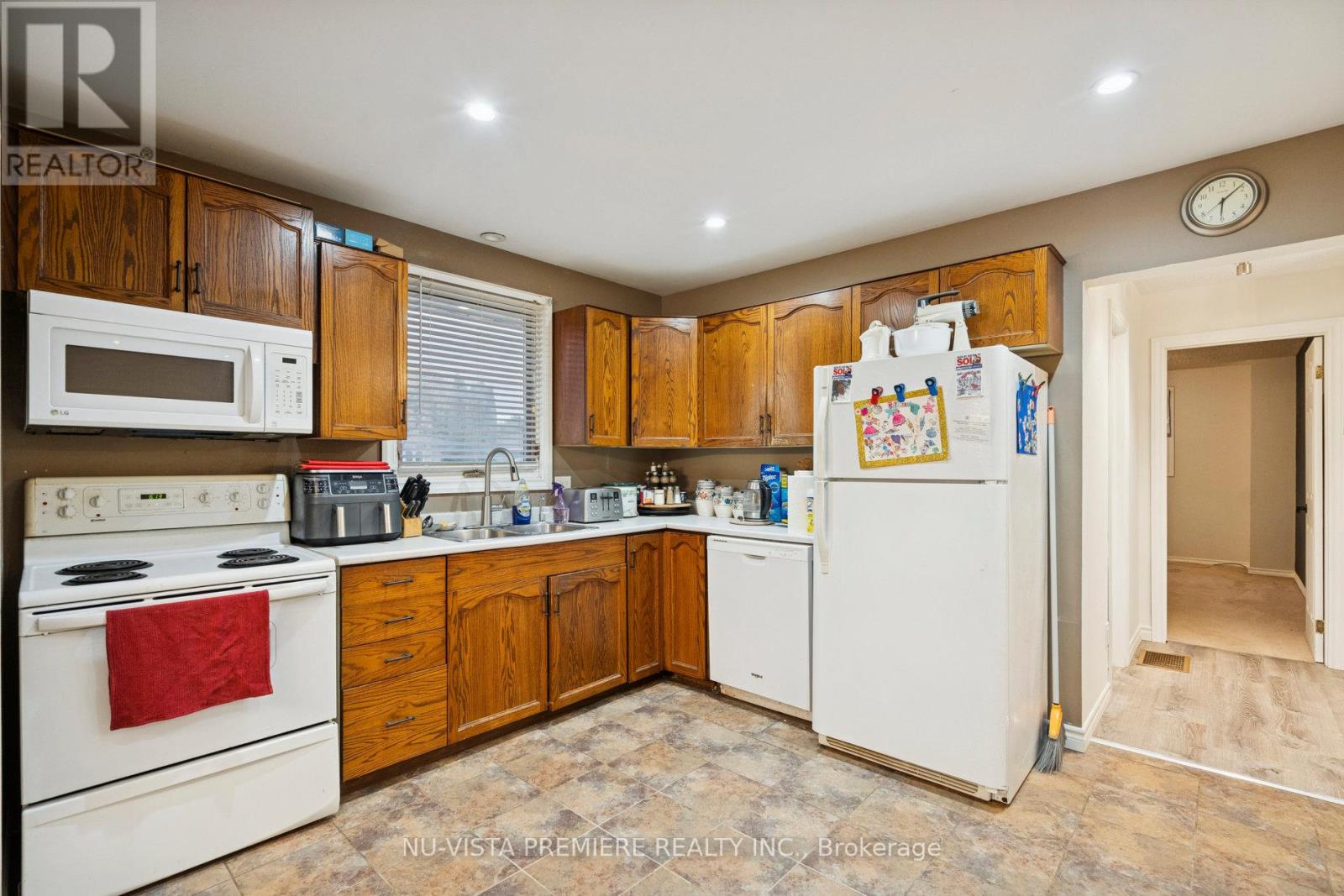 1 Osijek Crescent, Brantford, Ontario  N3P 1Z3 - Photo 6 - X12479551