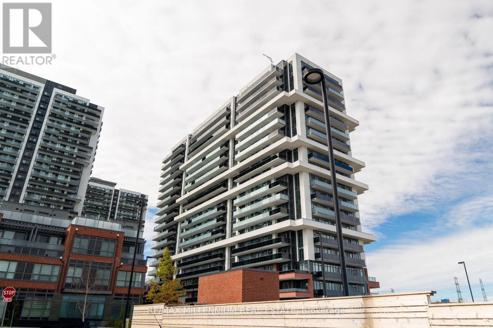 1540 - 2545 SIMCOE STREET N, Oshawa, Ontario