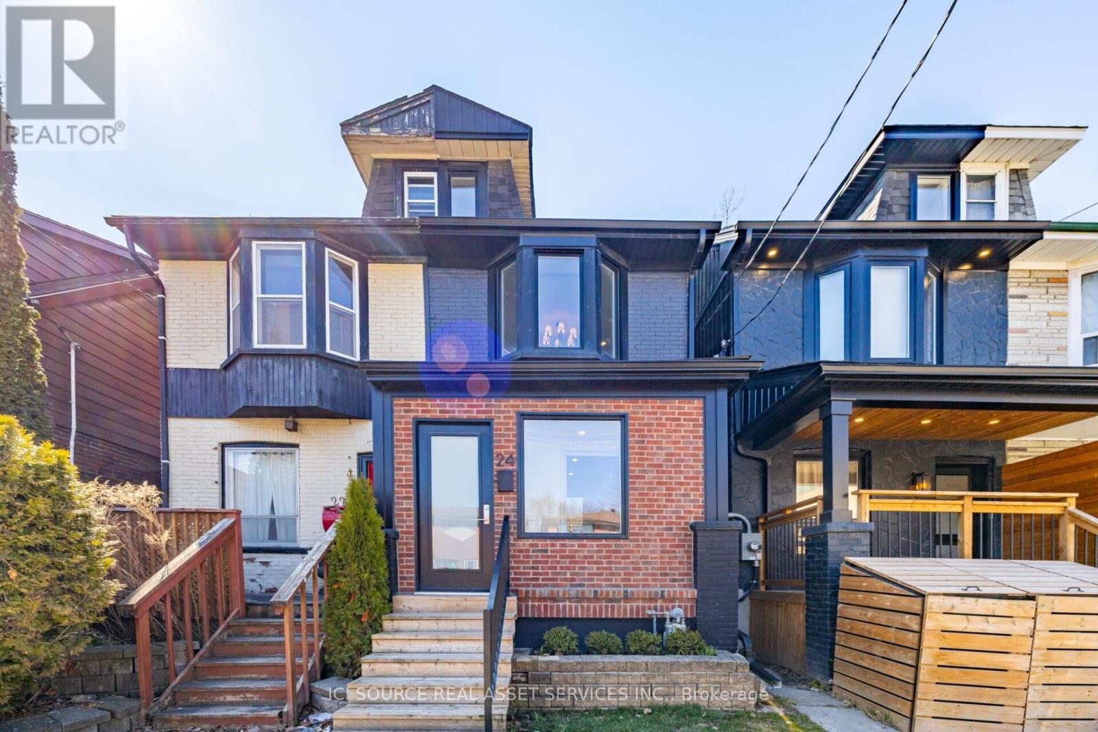 MAIN - 24 PAPE AVENUE, Toronto, Ontario