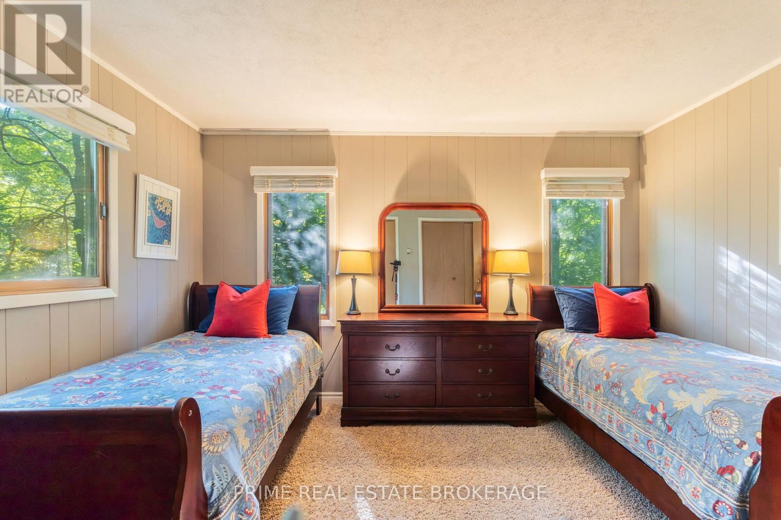 10257 Woodpark Court, Lambton Shores, Ontario  N0M 1T0 - Photo 27 - X12512936