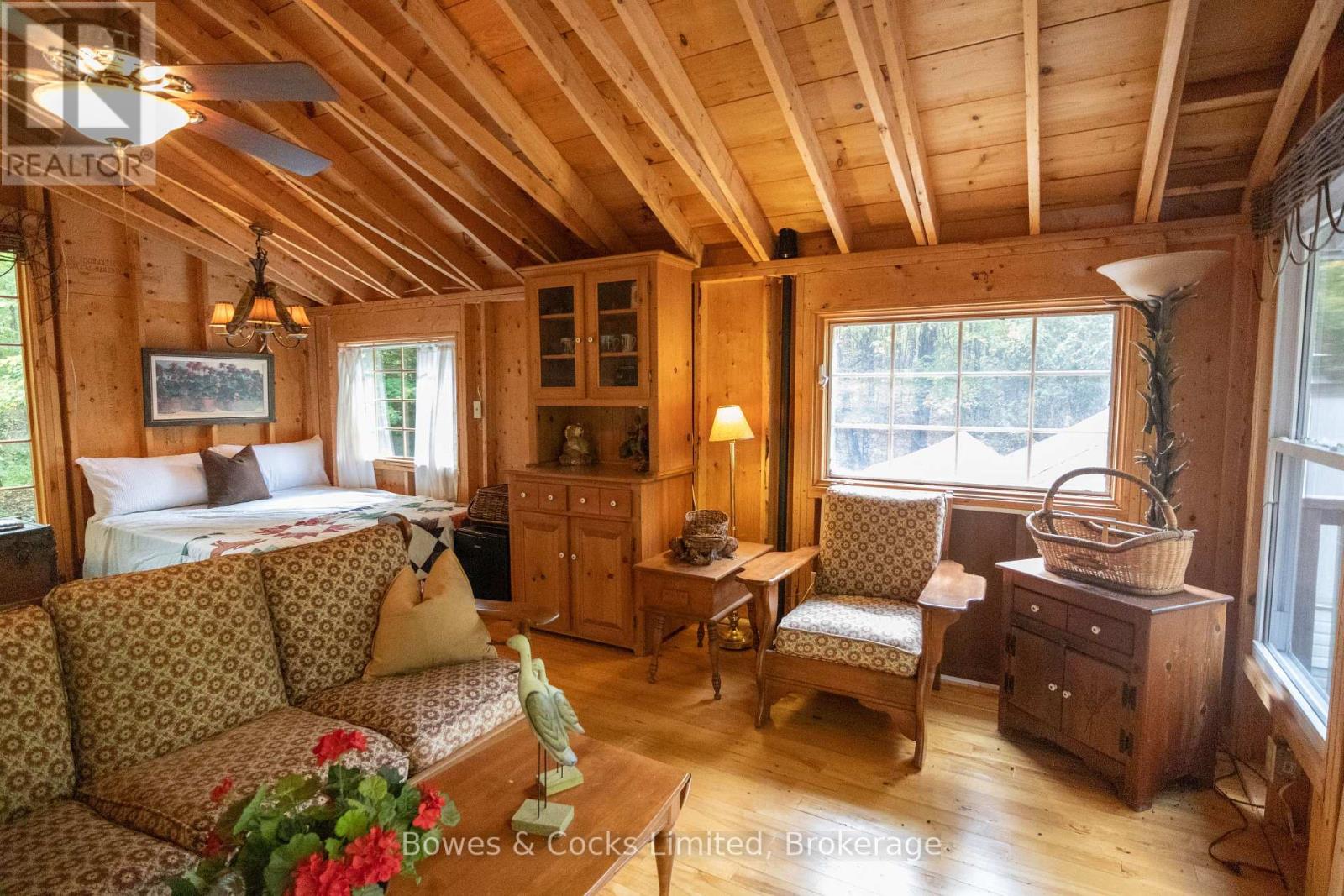 408 Couchs Road, North Kawartha, Ontario  K0L 1A0 - Photo 22 - X12442787