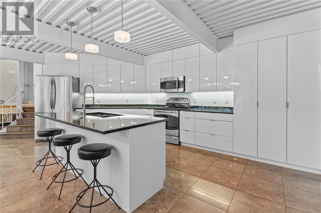 40 Lakeview Drive, Sudbury, Ontario  P3E 2B6 - Photo 2 - 2125853