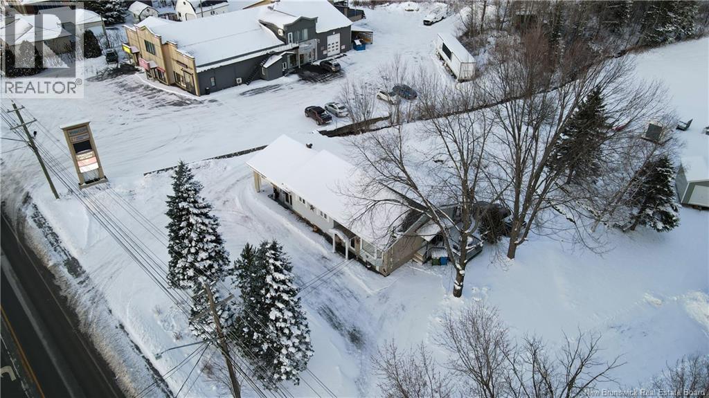 711 Victoria Street, Edmundston, New Brunswick  E3V 3S9 - Photo 8 - NB130994