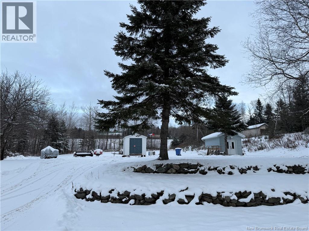 711 Victoria Street, Edmundston, New Brunswick  E3V 3S9 - Photo 20 - NB130994