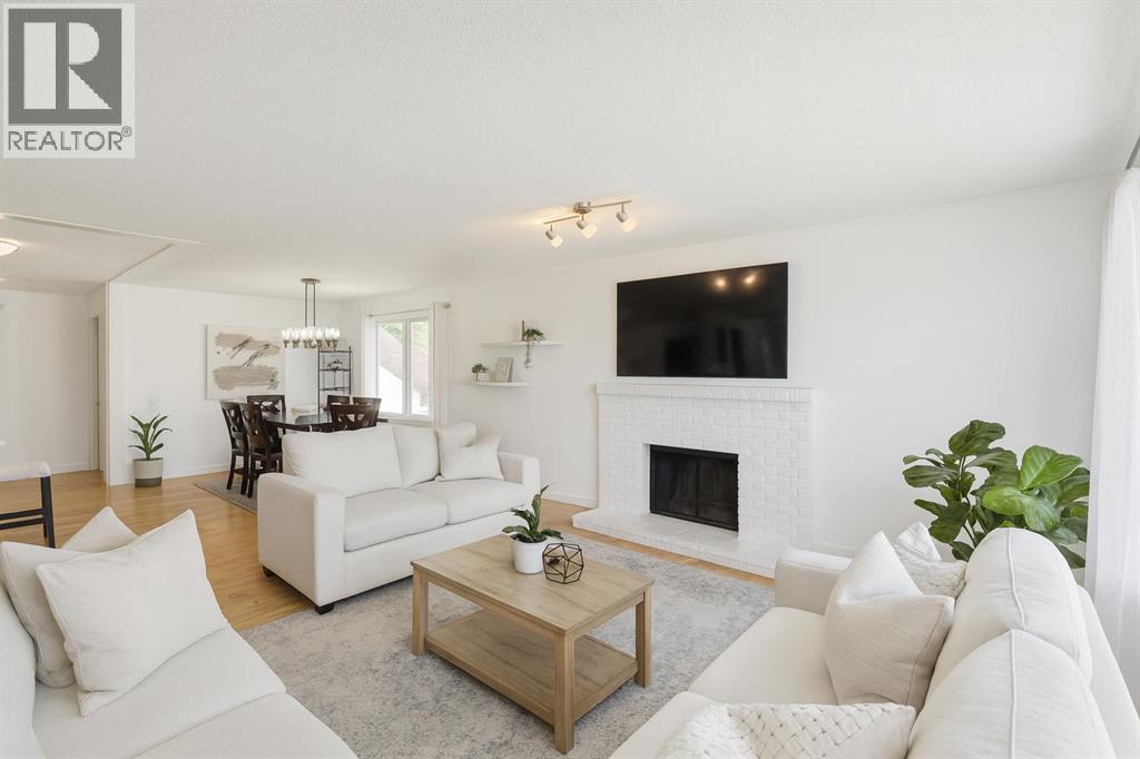 14 Glenhill Crescent, Cochrane, Alberta  T4C 1G8 - Photo 2 - A2264793