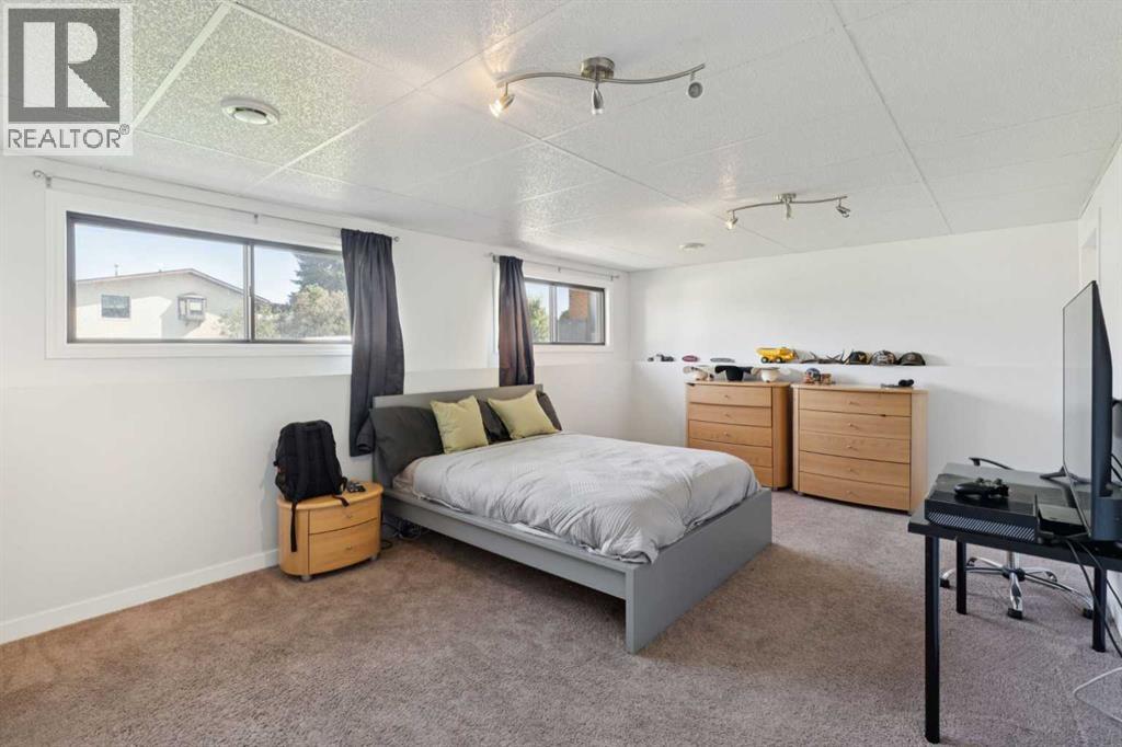 14 Glenhill Crescent, Cochrane, Alberta  T4C 1G8 - Photo 15 - A2264793