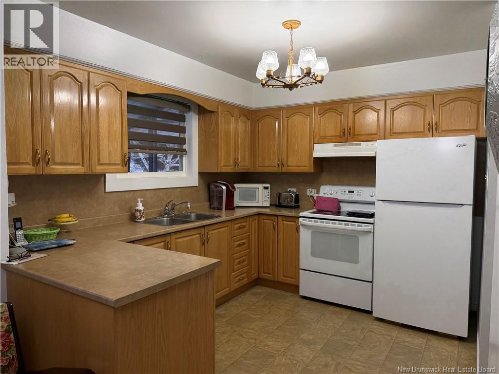 711 Victoria Street, Edmundston, New Brunswick  E3V 3S9 - Photo 25 - NB130994