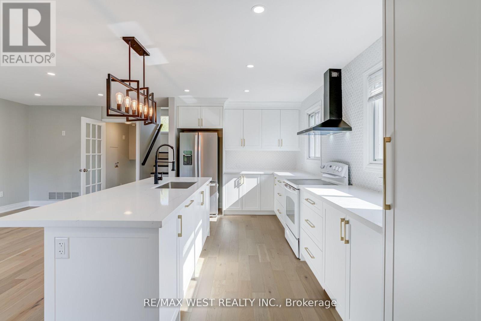 101 Tall Grass Trail, Vaughan, Ontario  L4L 3J3 - Photo 11 - N12600866