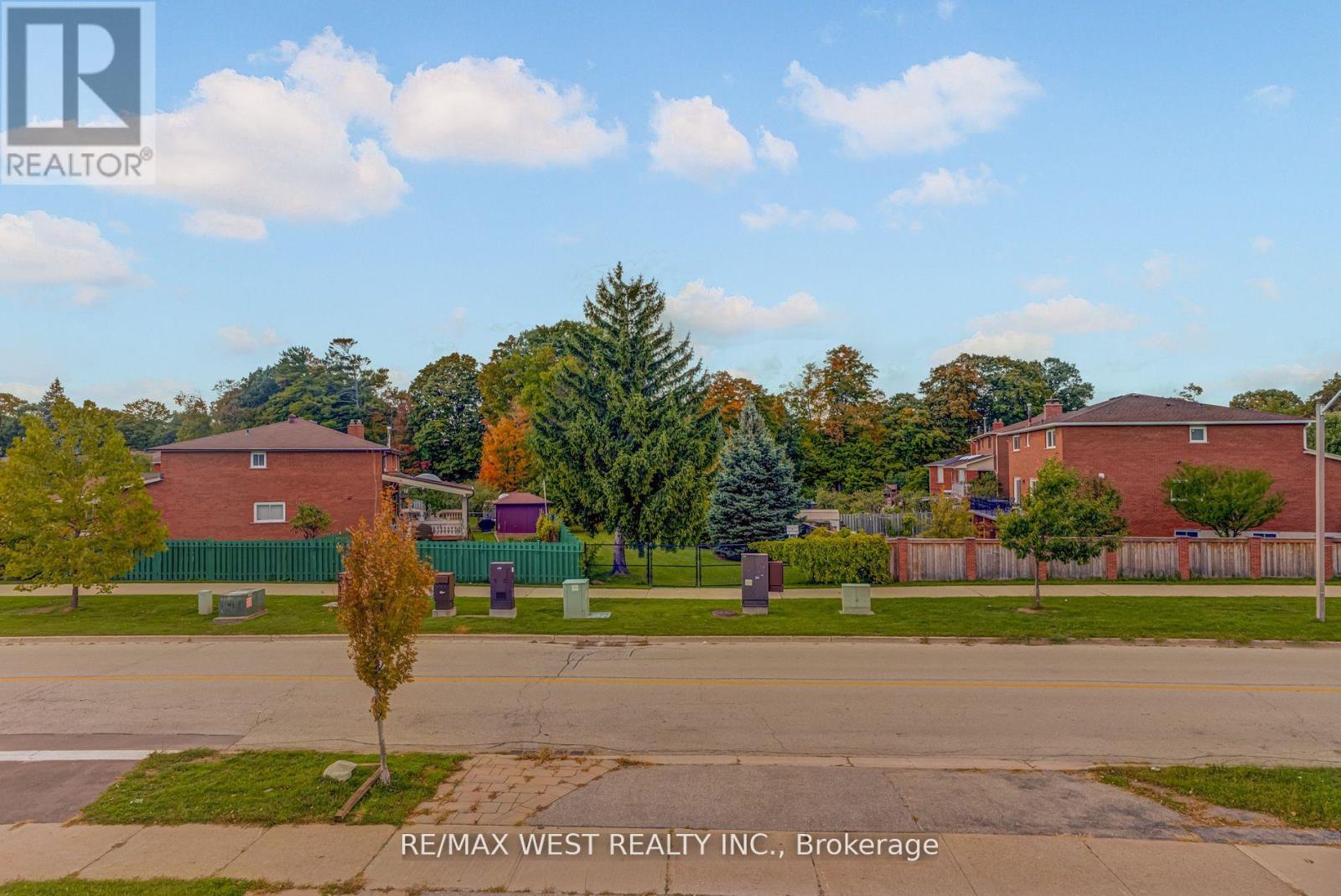 101 Tall Grass Trail, Vaughan, Ontario  L4L 3J3 - Photo 16 - N12600866