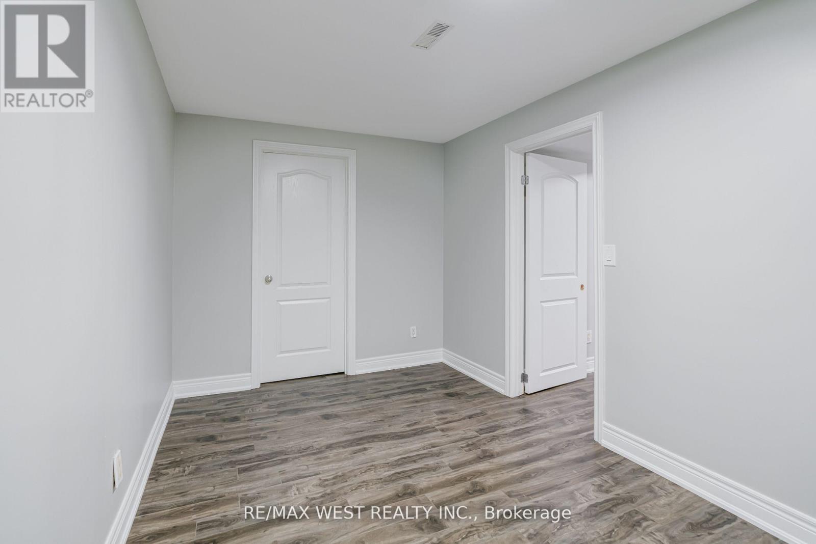 101 Tall Grass Trail, Vaughan, Ontario  L4L 3J3 - Photo 33 - N12600866