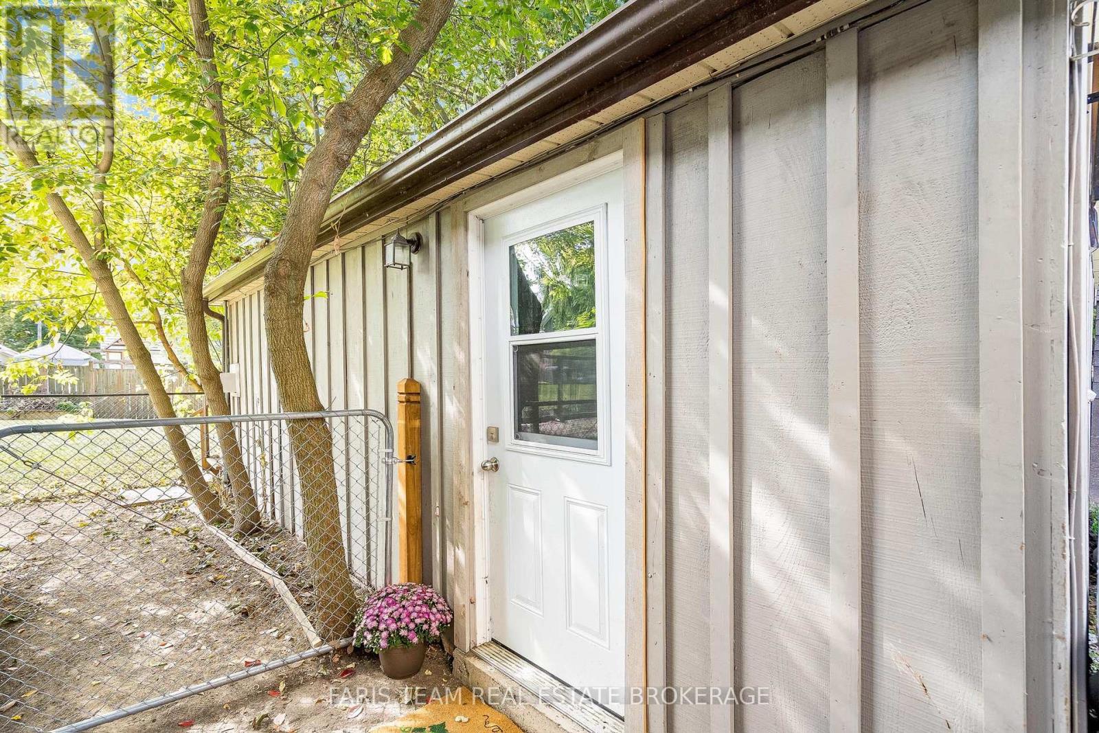 3 John Drive, Innisfil, Ontario  L0L 1L0 - Photo 40 - N12600938