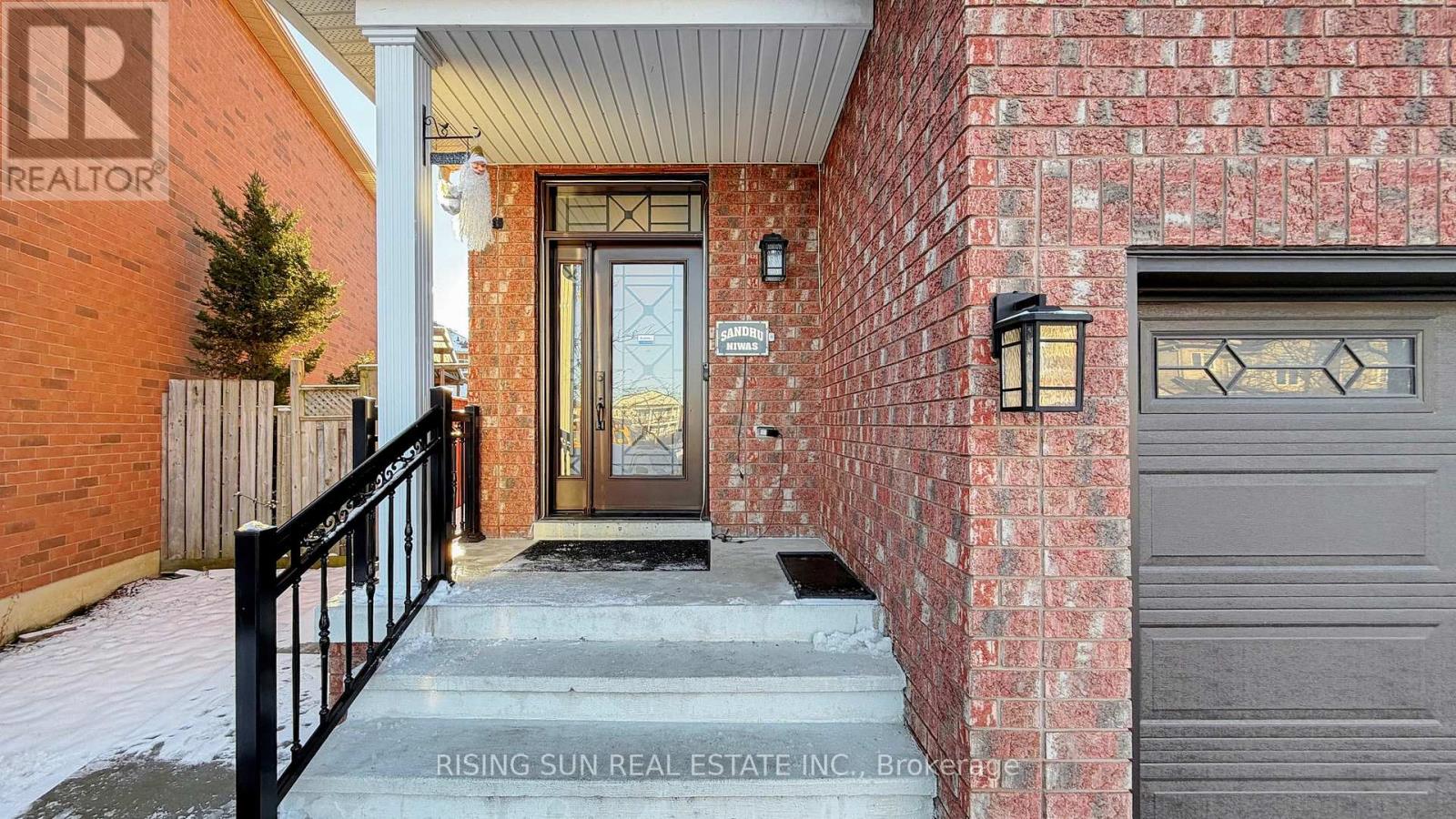 20 Bramoak Crescent, Brampton (Northwest Sandalwood Parkway), Ontario  L7A 1T7 - Photo 3 - W12600844