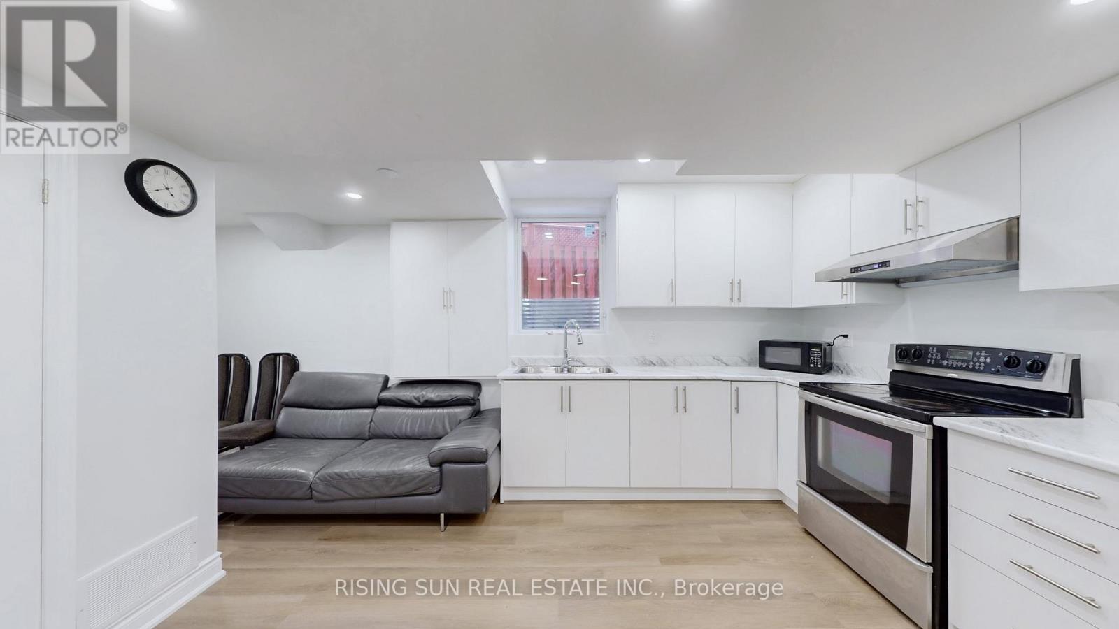 20 Bramoak Crescent, Brampton (Northwest Sandalwood Parkway), Ontario  L7A 1T7 - Photo 38 - W12600844